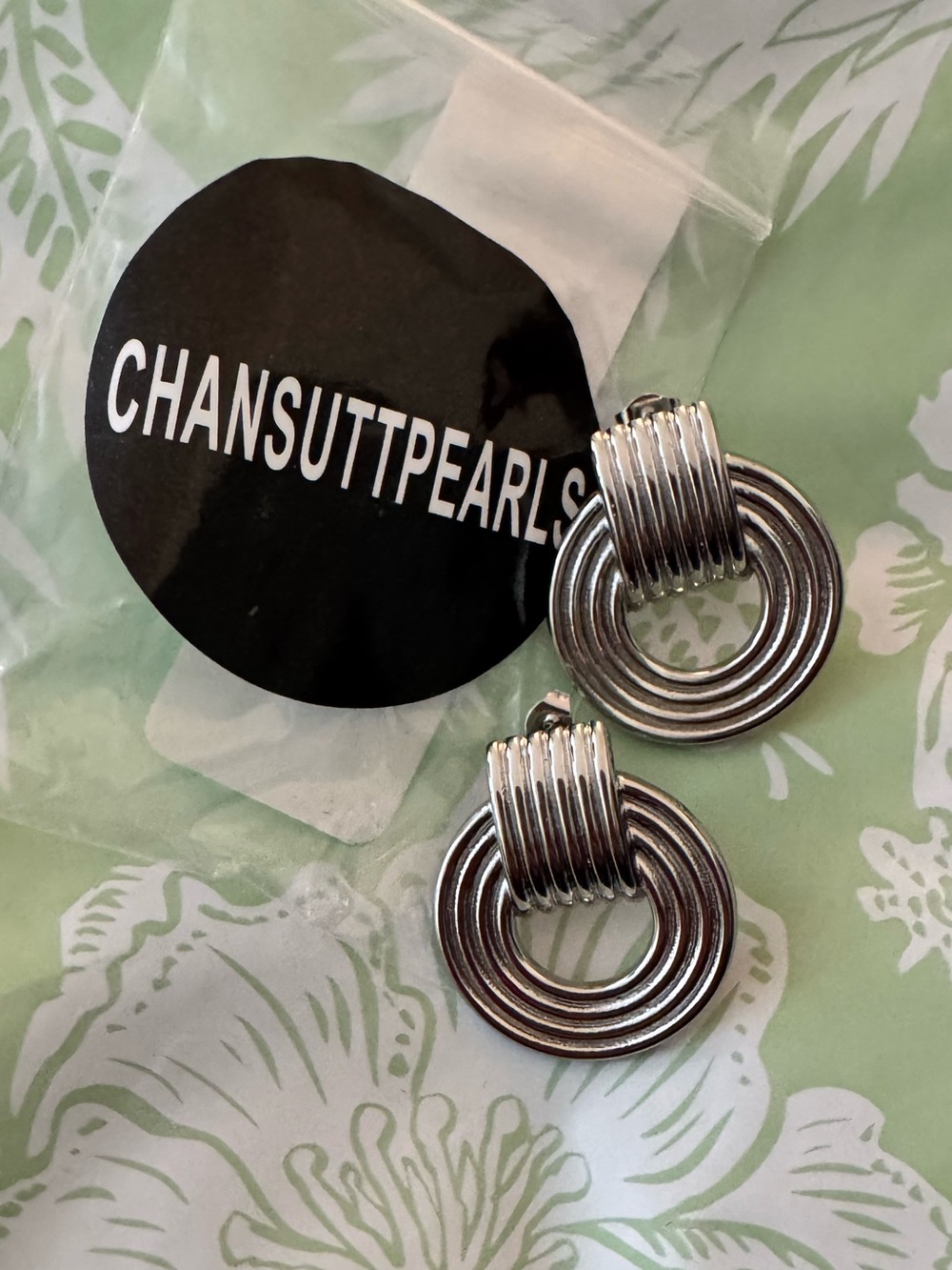 Chansuttpearls Mia Earrings - Silver